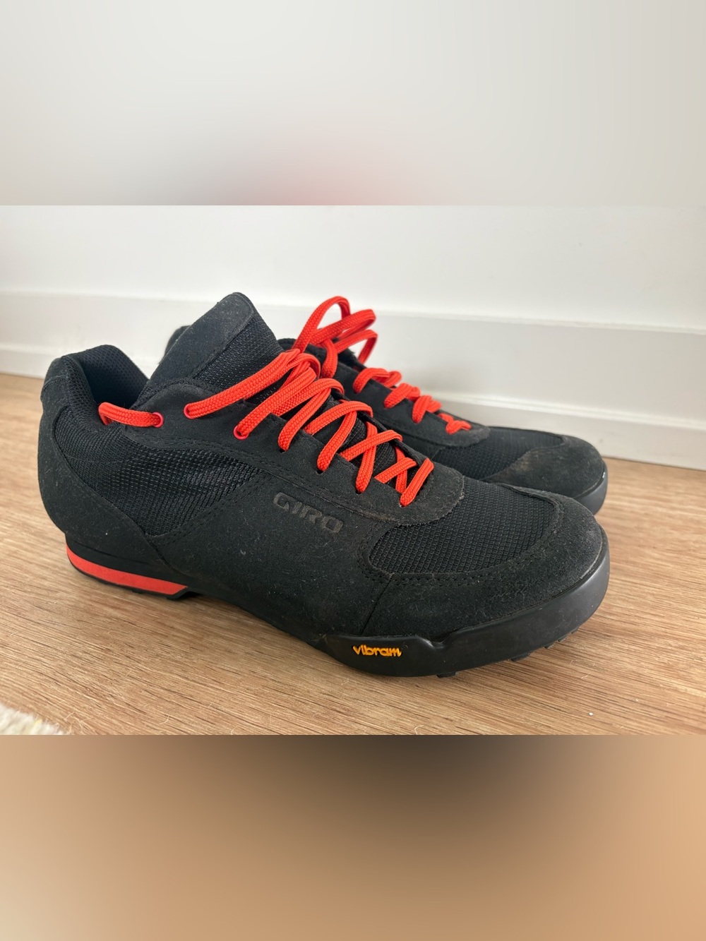 Giro Rumble VR mountain biking shoes. SPD Pedal compatible. Men’s 8.